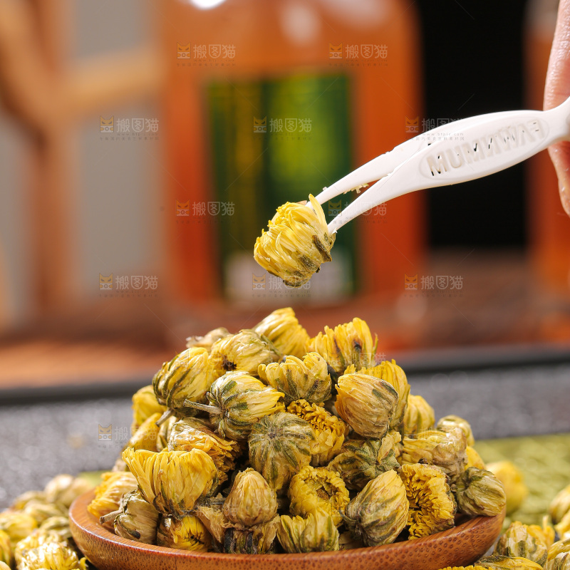 深底上的胎菊