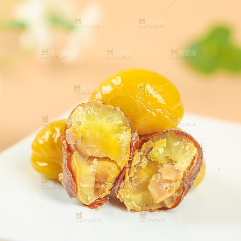 浅底上的板栗仁