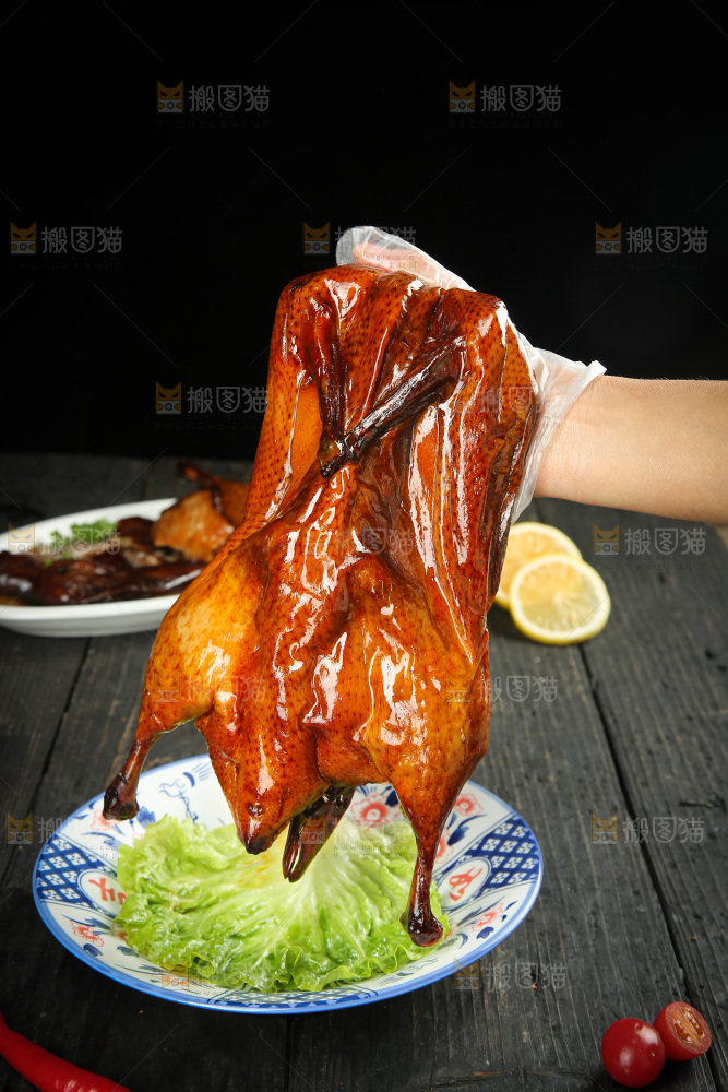 深底上的腊鸭