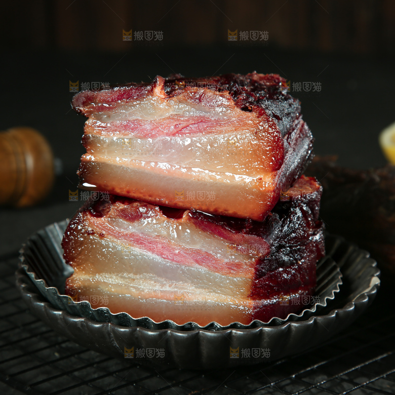 深底上的腊肉