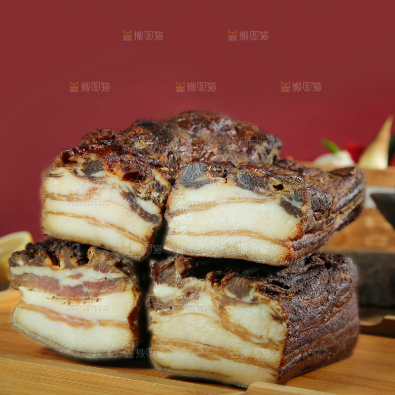 深底上的腊肉