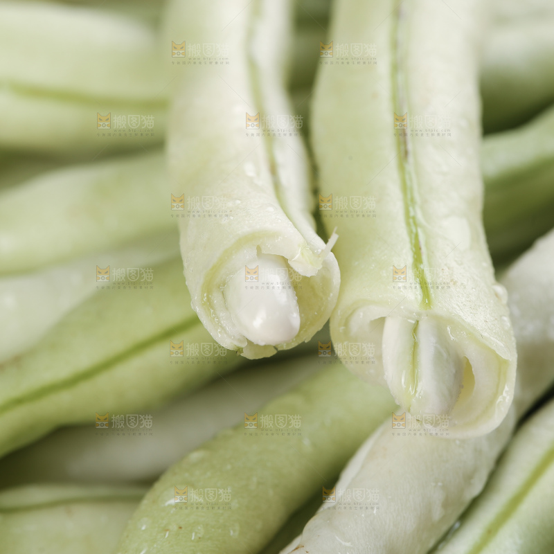 木底上的白芸豆角