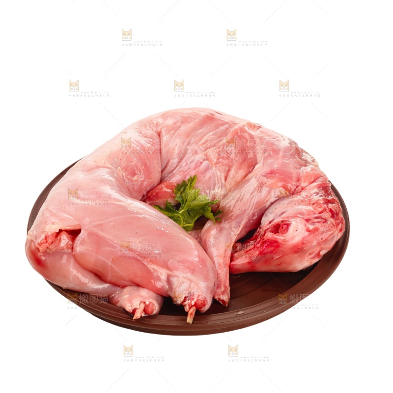 白底上的新鲜兔肉