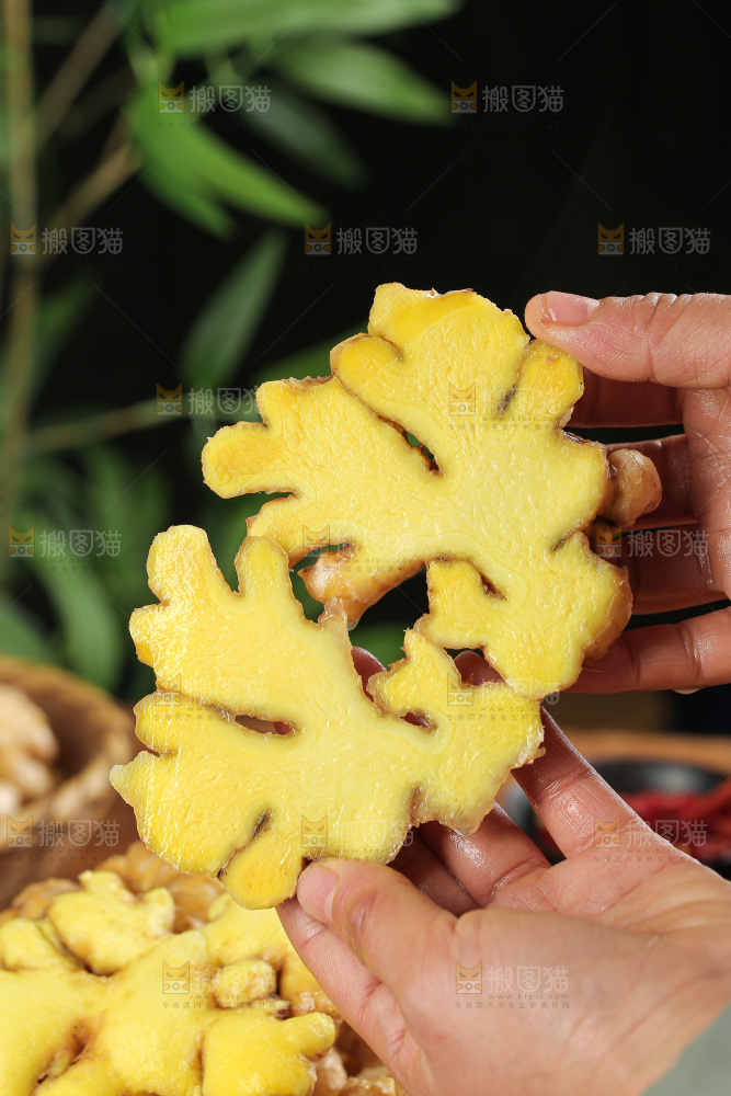 深底上的小黄姜