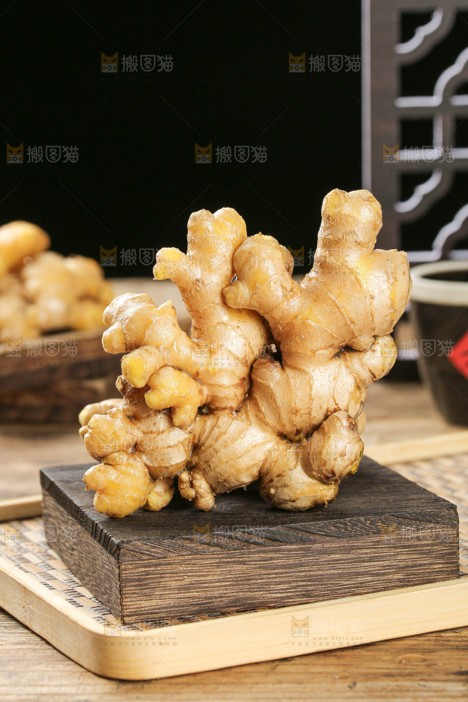 深底上的小黄姜