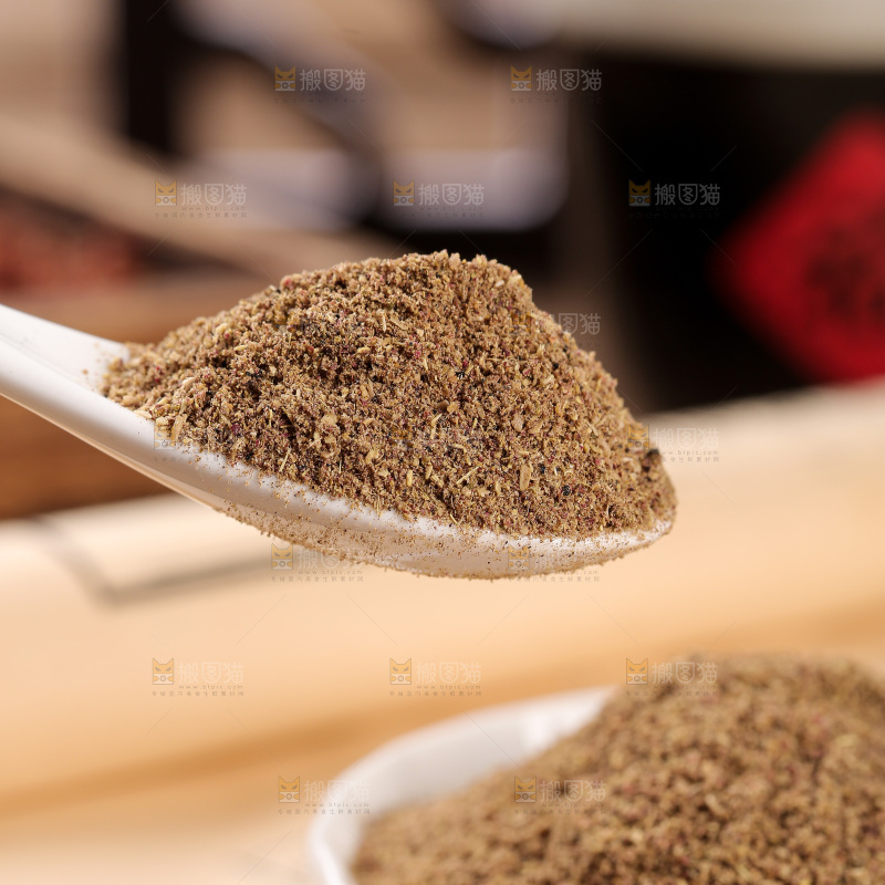 深底上的花椒粉