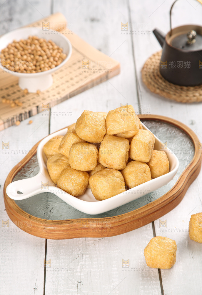 浅底上的油豆泡