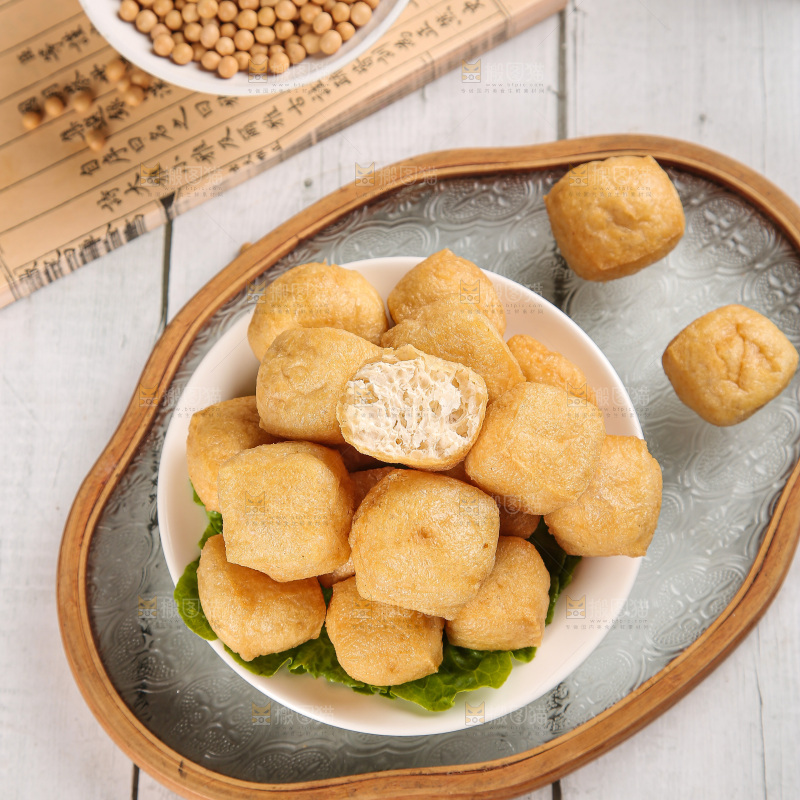 浅底上的油豆泡