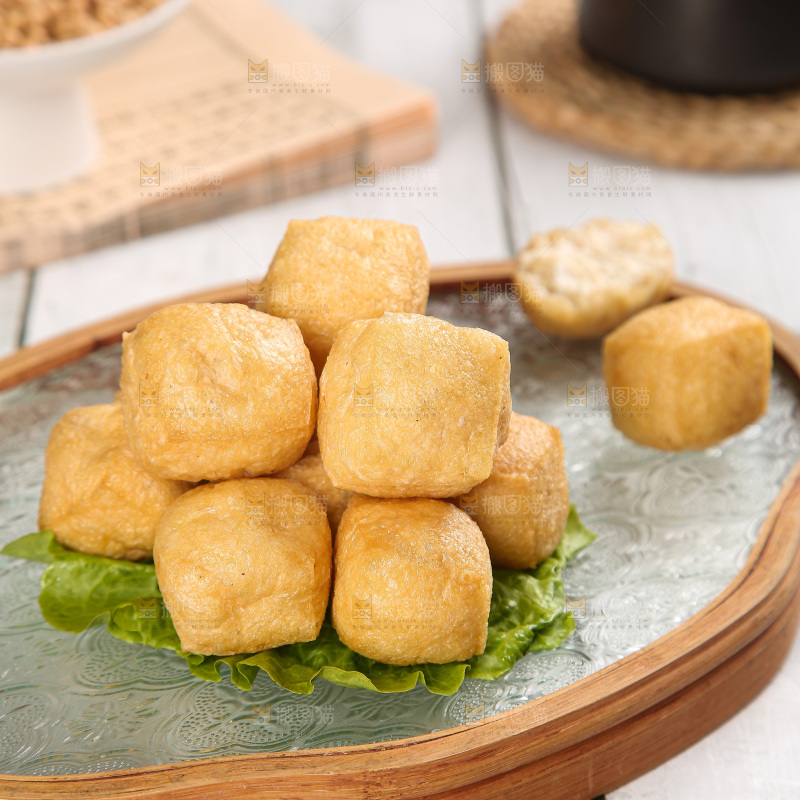 浅底上的油豆泡