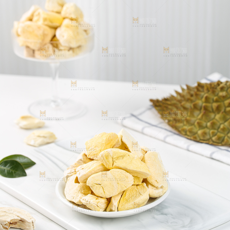 浅底上的冻干榴莲