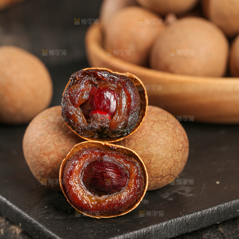 深底上的桂圆干