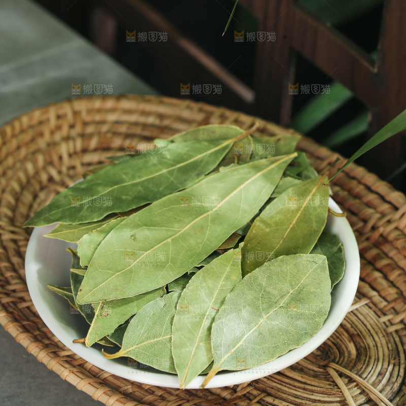 深底上的香叶