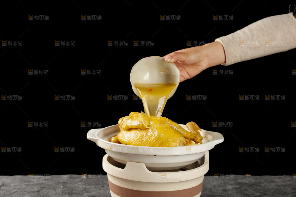 深底上的鸡汤