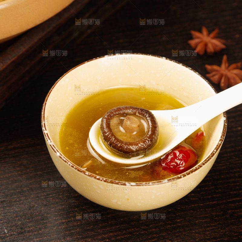 深底上的鸡汤