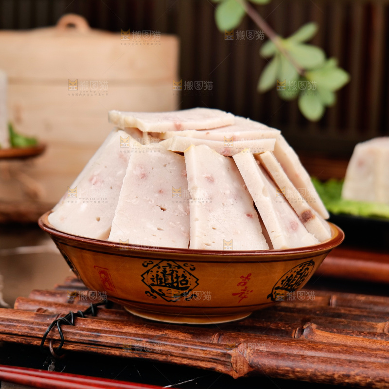 深底上的白果肉糕