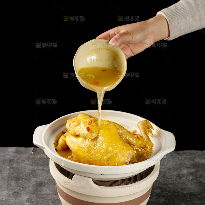 深底上的鸡汤