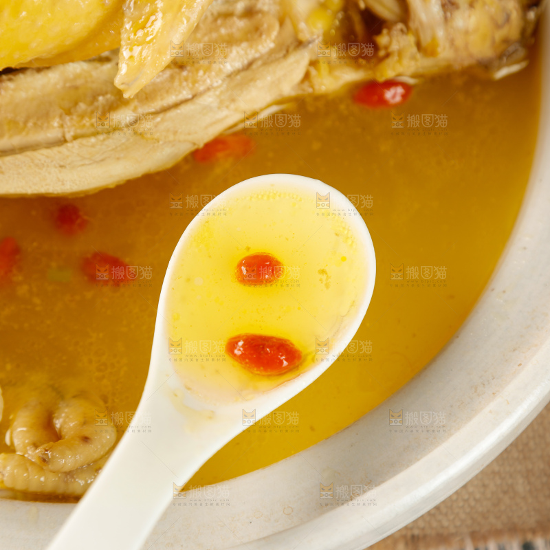 深底上的鸡汤
