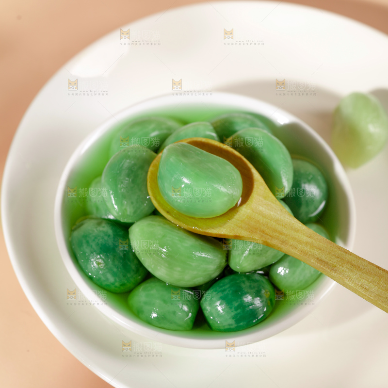 浅底上的腊八蒜