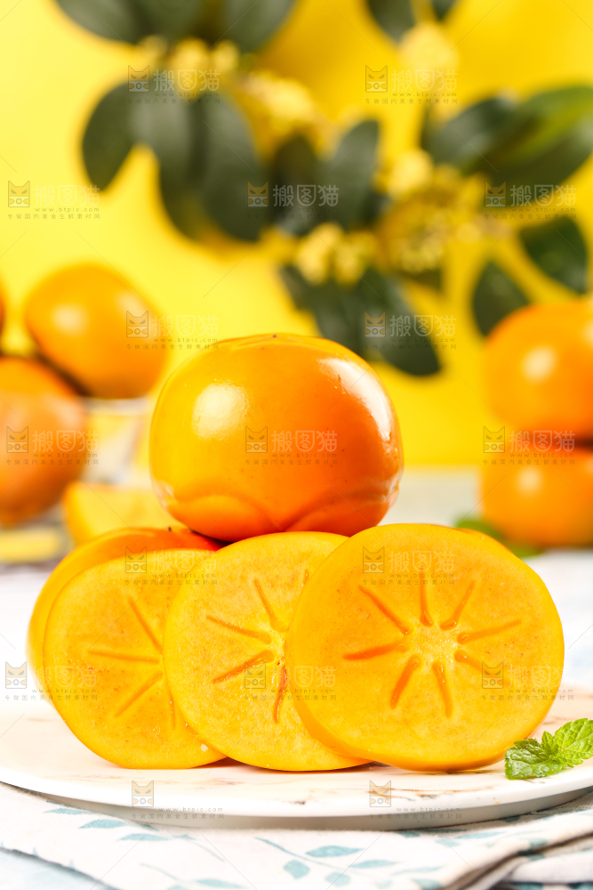 浅底上的磨盘柿子