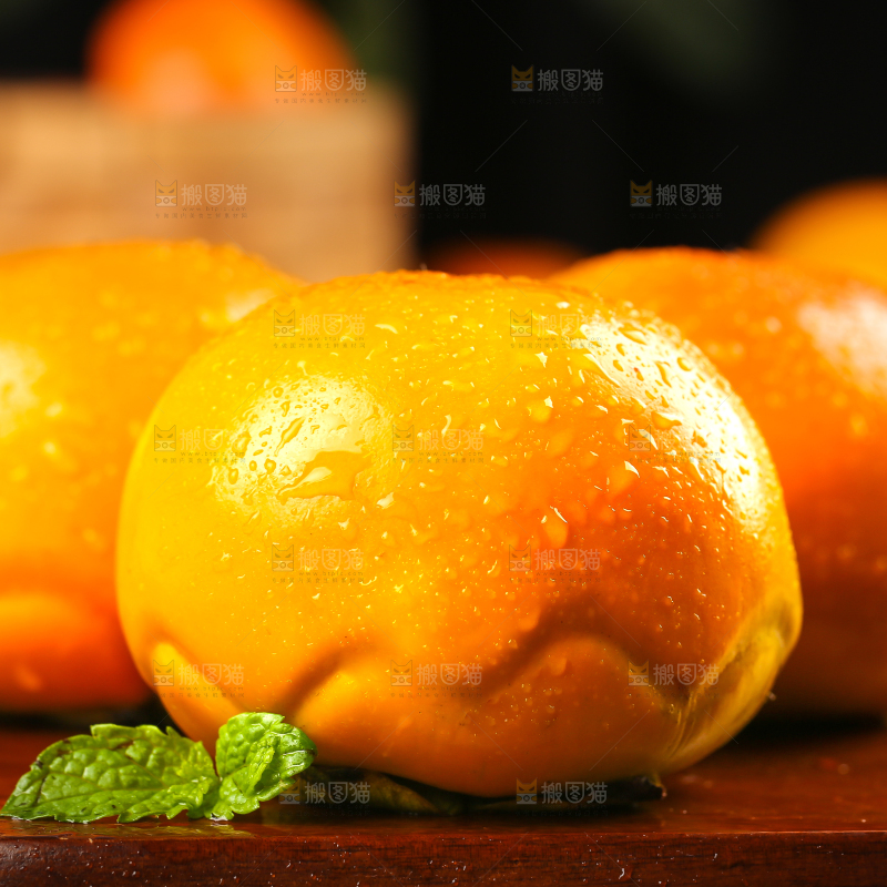 深底上的磨盘柿子
