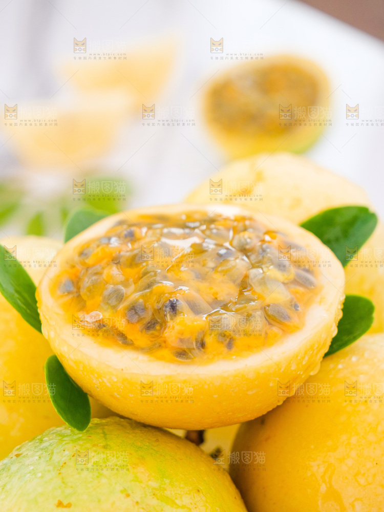 浅底上的花皮百香果