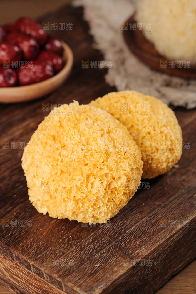 深底上的丑耳