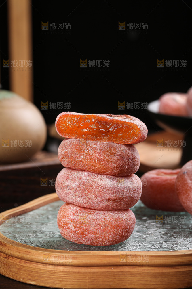 深底上的圆柿饼