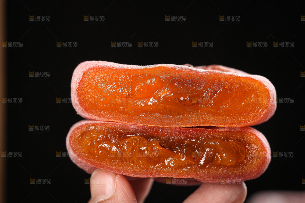 深底上的圆柿饼