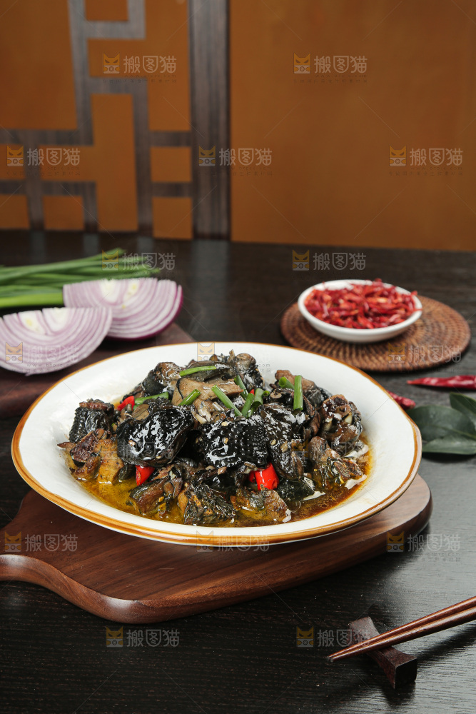 辣炒乌鸡