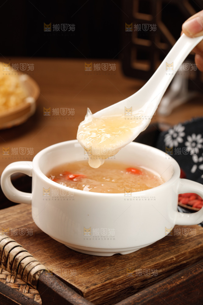 丑耳桂圆羹