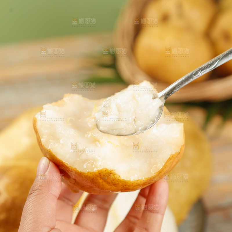 浅底上的丑梨