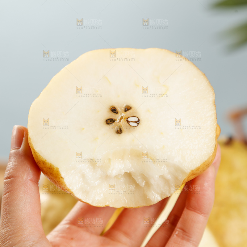 手里拿的丑梨