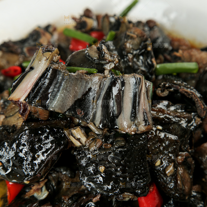 辣炒乌鸡