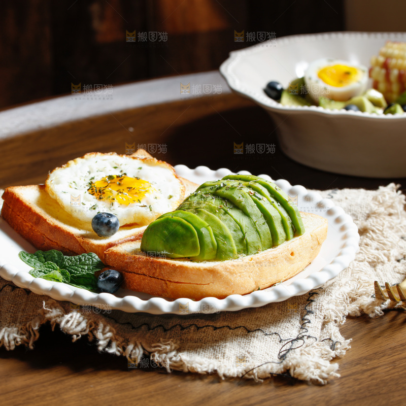 牛油果三明治