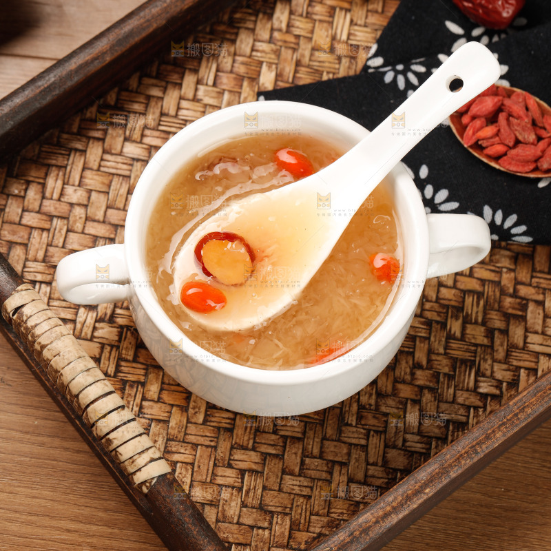 丑耳桂圆羹