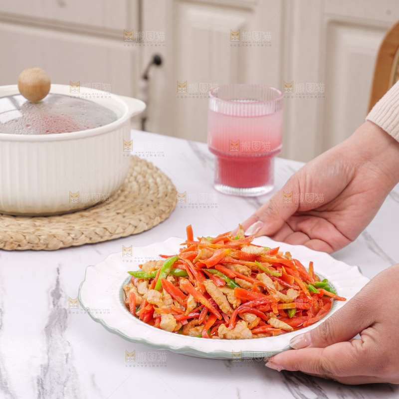 胡萝卜炒肉丝