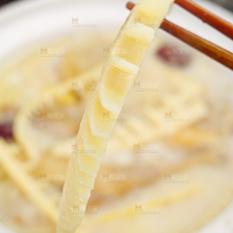 雷笋鸡汤