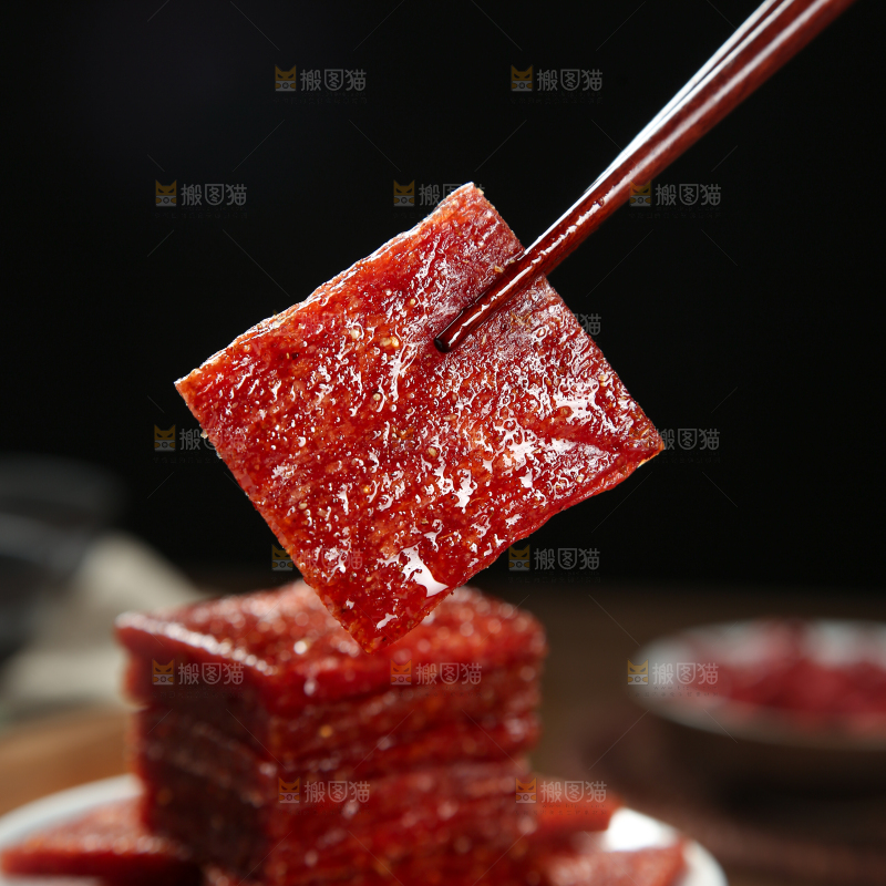 亲嘴烧辣条