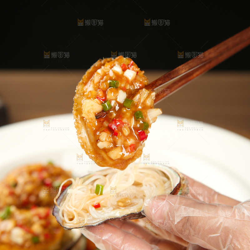 蒜蓉粉丝蒸鲍鱼
