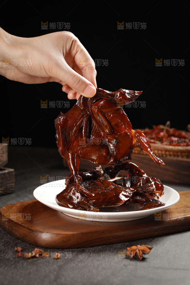 卤鹌鹑