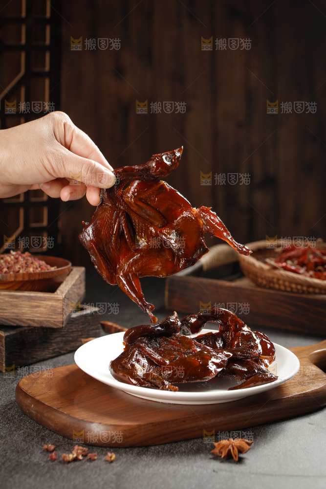 卤鹌鹑