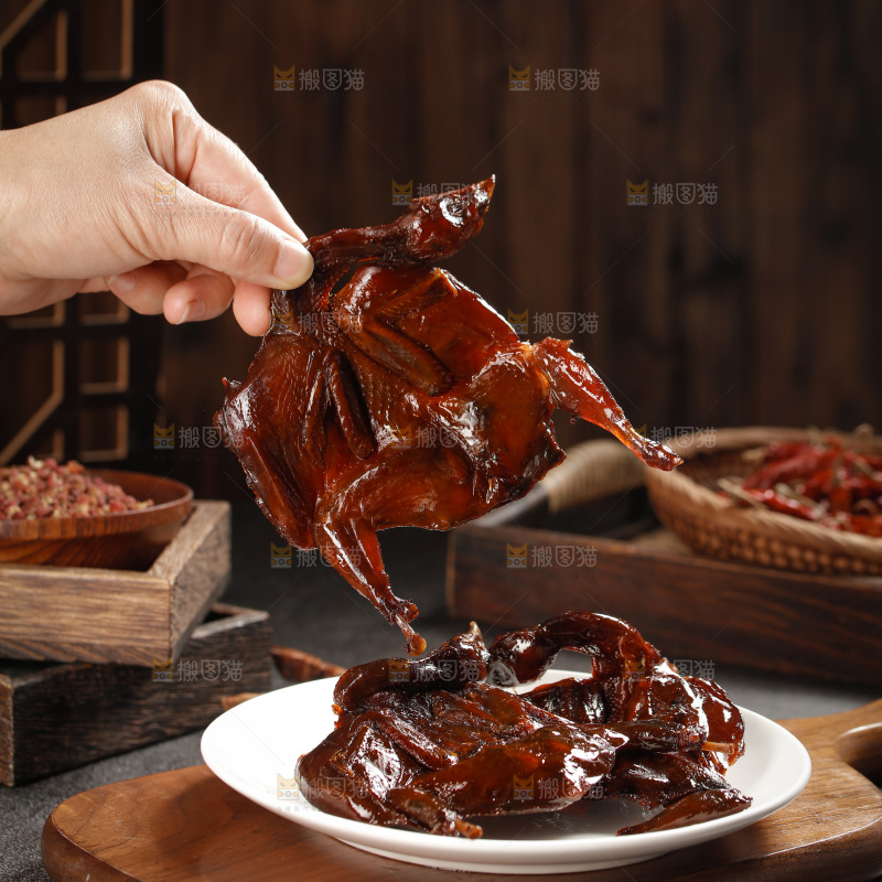 卤鹌鹑