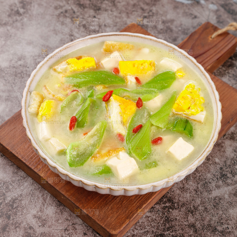 丝瓜豆腐蛋汤