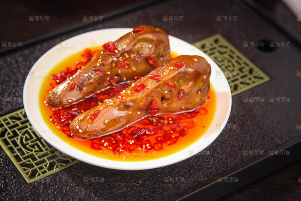 卤鸭头