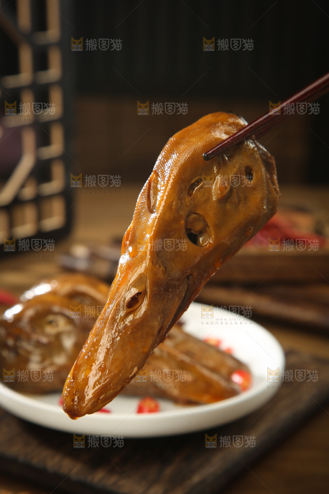 卤鸭头
