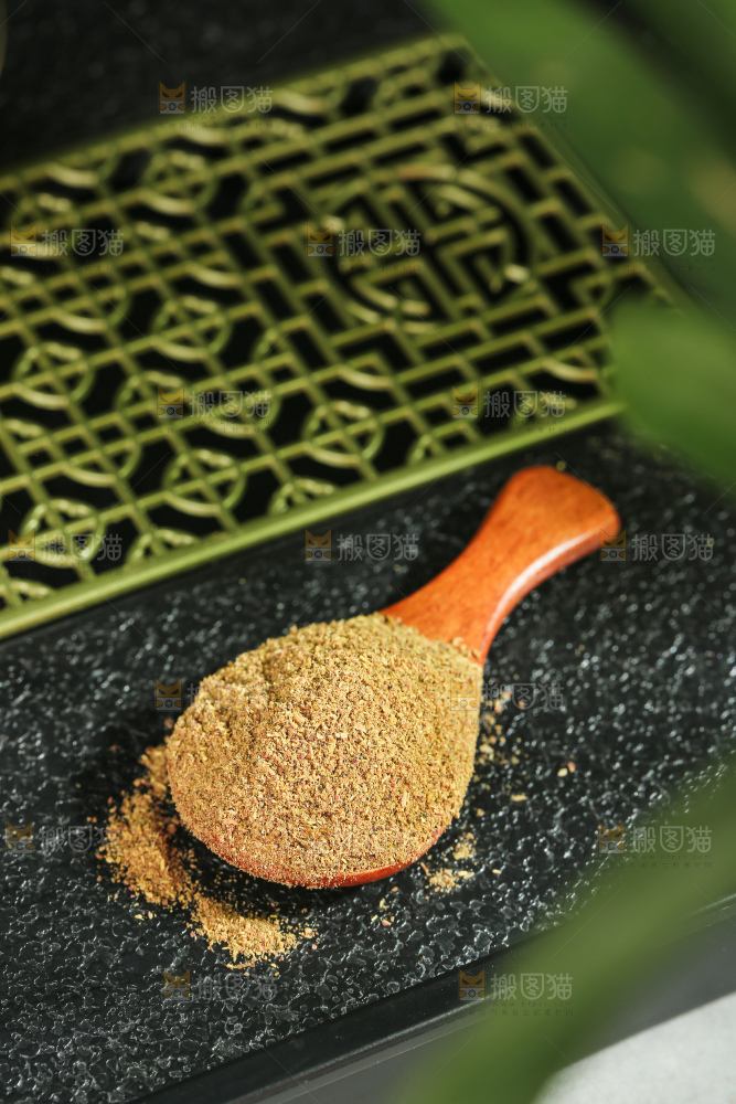深底上的花椒粉