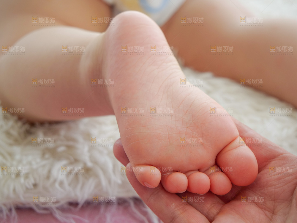 婴儿