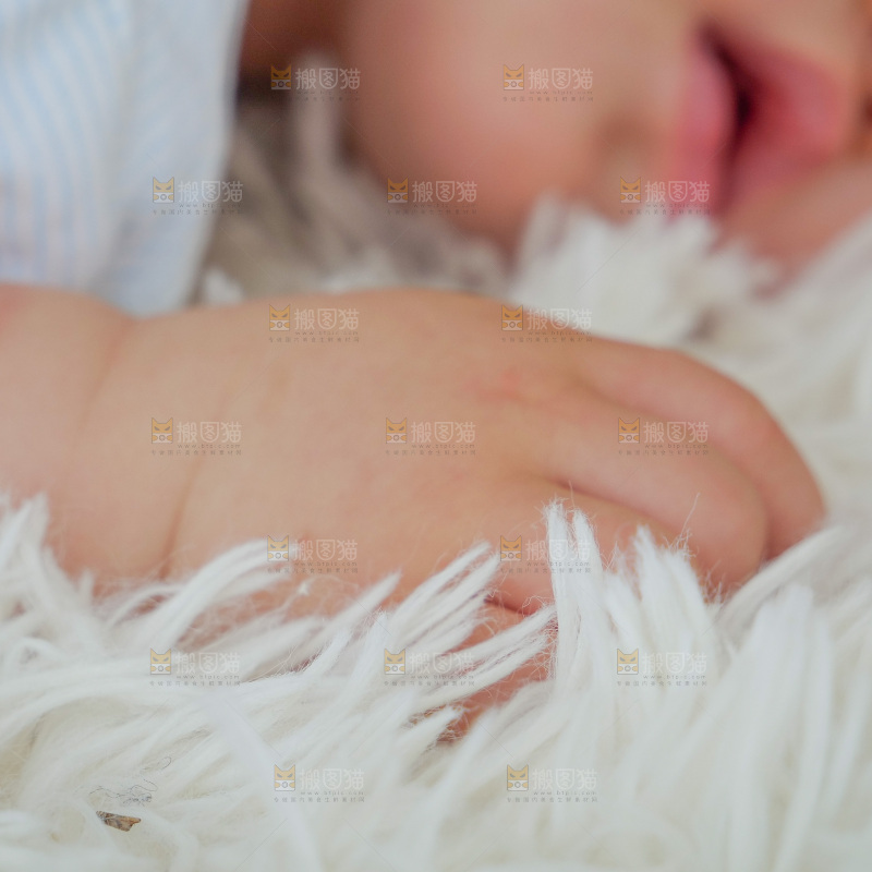 婴儿