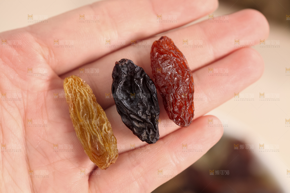 三色葡萄干