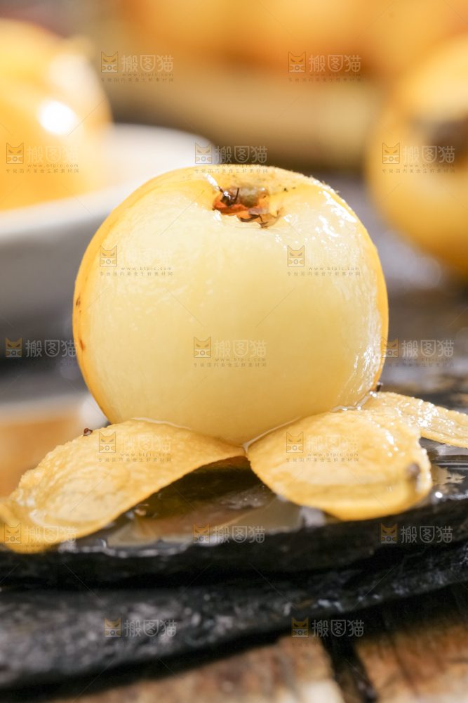 白玉枇杷